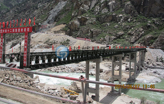 西藏拉林鐵路200米200型單車(chē)道貝雷鋼橋