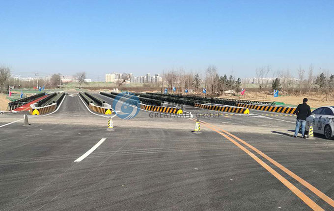 北京環(huán)球影視城 72米6車(chē)道321型鋼便橋